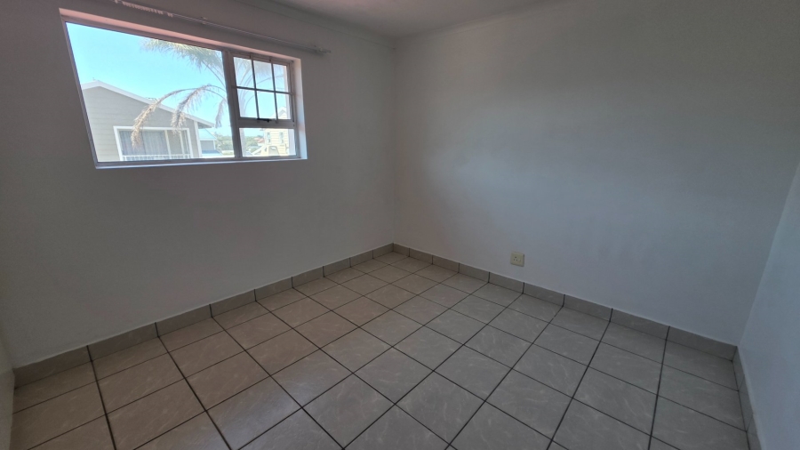 2 Bedroom Property for Sale in Hartenbos Central Western Cape